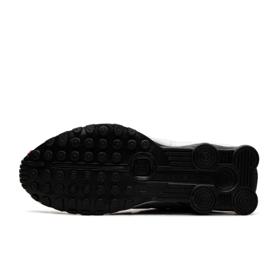 Nike Shox "R4 Metallic Silver Black Crimson" - vista 4
