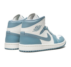 Air Jordan 1 Mid "UNC"