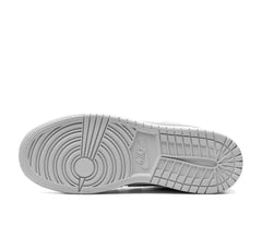 Jordan 1 Low OG Metallic Silver