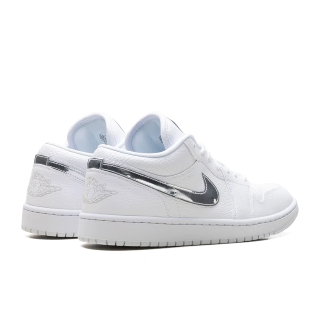 Jordan 1 Low "White Metallic Silver" - vista 3