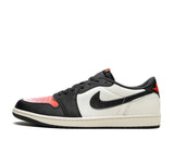 Jordan 1 Retro Low OG PSG Paris Saint-Germain