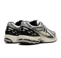 New Balance 1906R Silver Black