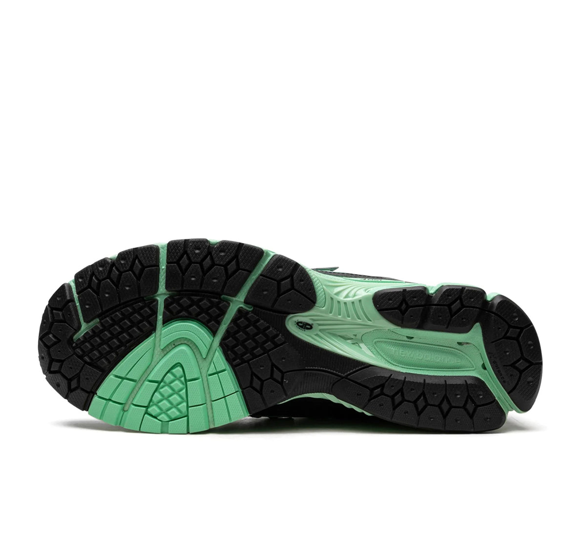 New Balance 1906R size? Exclusive Green Black