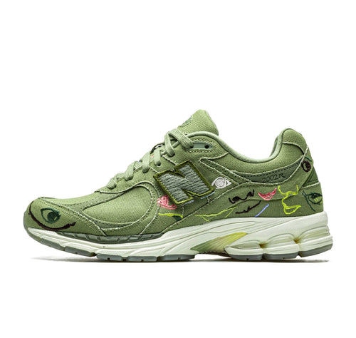 New Balance 2002R 