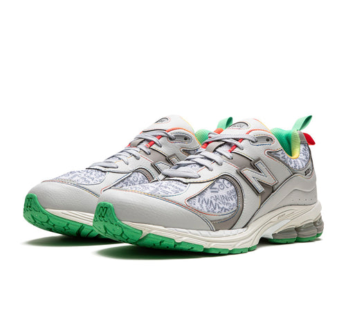 New Balance 2002R 