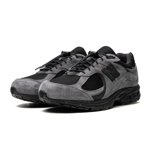 New Balance 2002R 