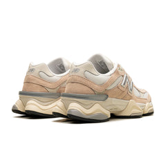 New Balance 9060 Vintage Rose