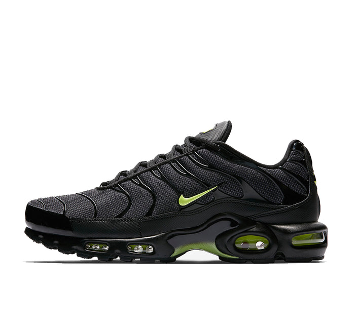 Nike Air Max Plus TN "Black Volt Glow" - sneakers y ropa nuevos en Colombia