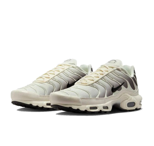 Nike Air Max Plus TN “Sail Black”