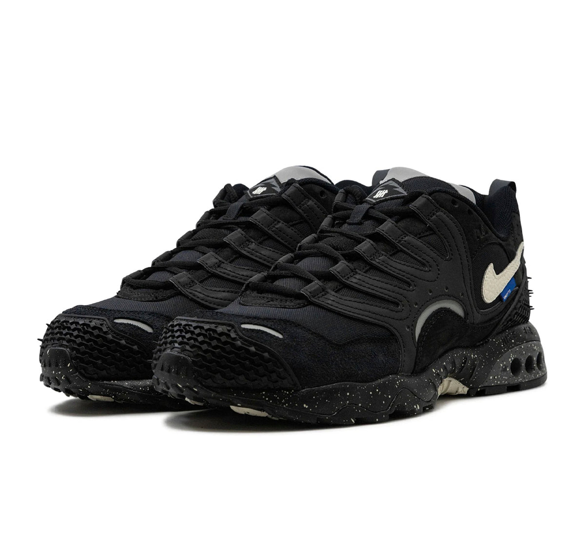 Nike Air Terra "Humara Undefeated Black"