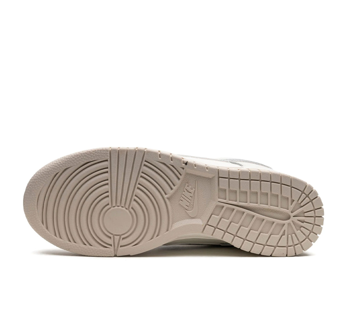 Nike Dunk Low "Essential Sail Oxygen Purple"