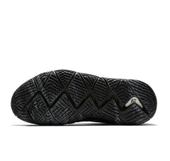 Nike Kyrie 4 “Blackout”