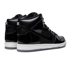 Nike SB Dunk High Space Jam