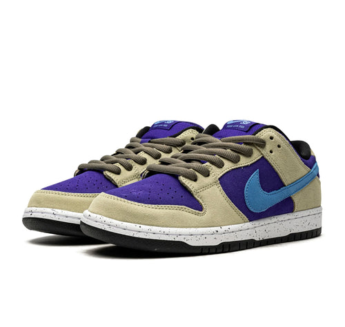 Nike SB Dunk Low 