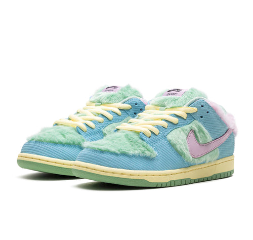 Nike SB Dunk Low 