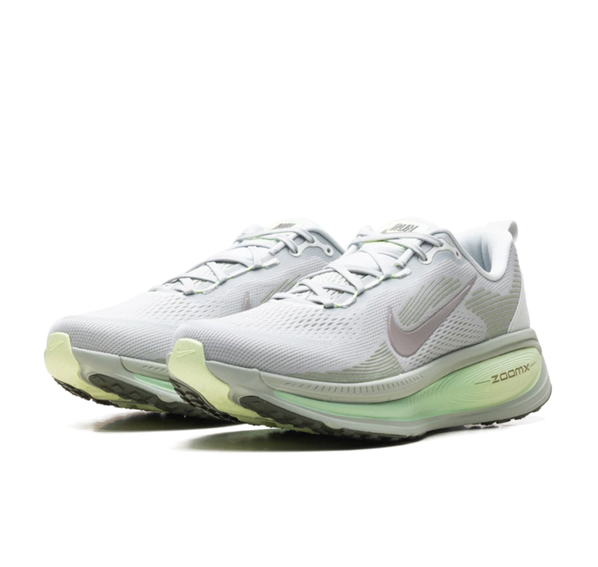 Nike Vomero 18 "Barely Green Steam"