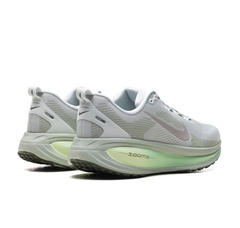 Nike Vomero 18 "Barely Green Steam"