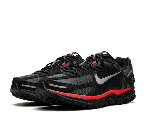 Nike Zoom Vomero 5 Black Metallic University Red