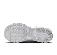 Nike Zoom Vomero 5 Chrome Toe