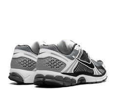 Nike Zoom Vomero 5 Dark Grey Black White