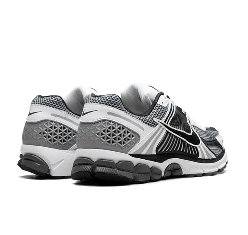 Nike Zoom Vomero 5 Dark Grey Black White