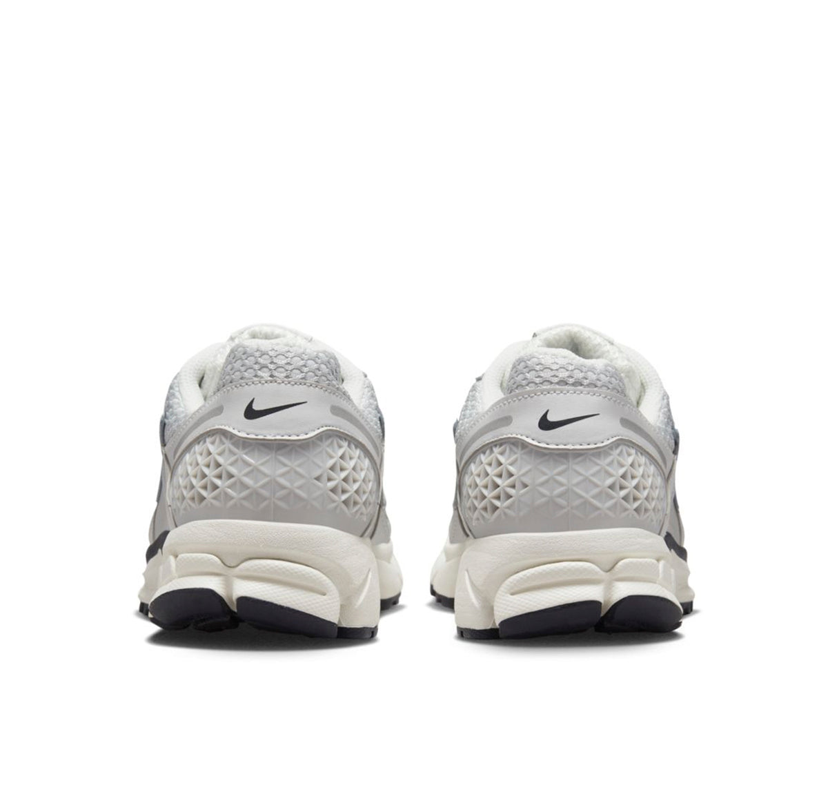 Nike Zoom Vomero 5 Photon Dust Metallic Silver