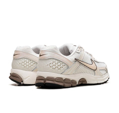 Nike Zoom Vomero 5 "Sail Mink Brown Black"