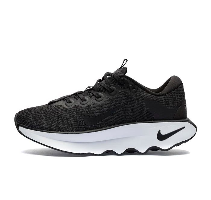 Nike Motiva "Black White"