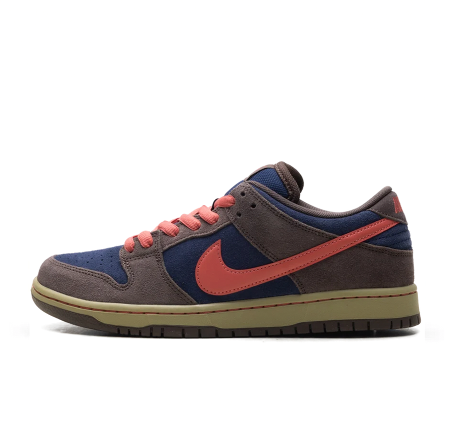 Nike SB Dunk Low Pro 
