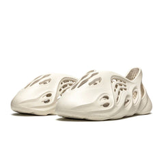Yeezy Foam RNNR "White"