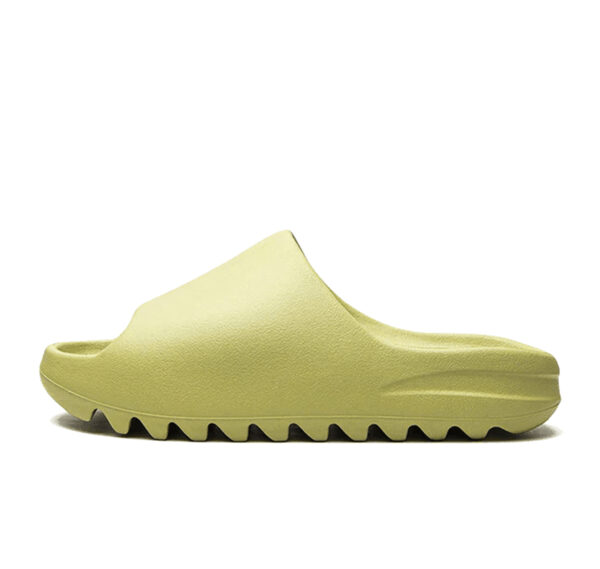Yeezy Slide “Resin”