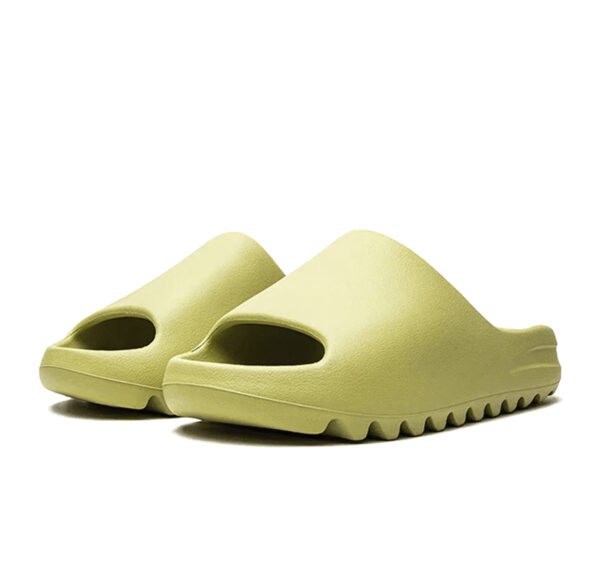 Yeezy Slide “Resin”