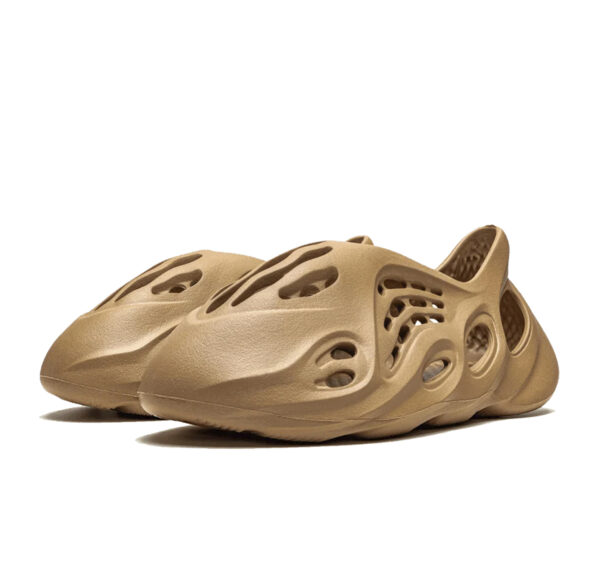 Yeezy Foam RNNR Ochre