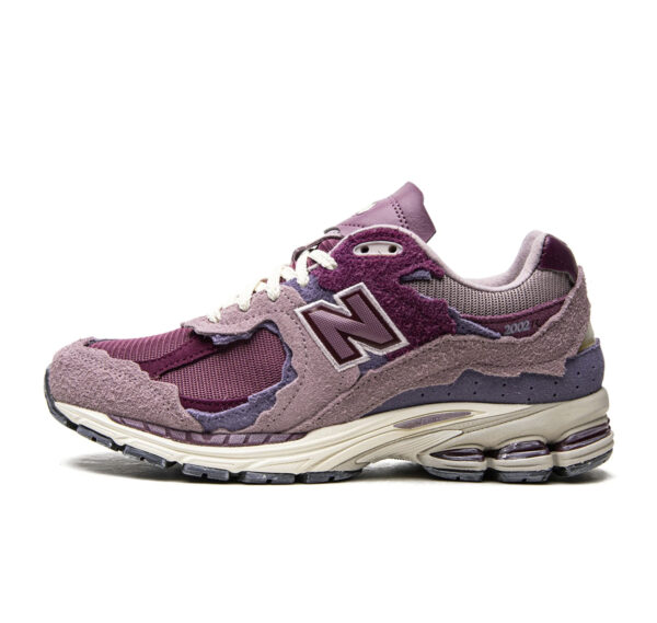 New Balance 2002R “Protection Pack Pink”