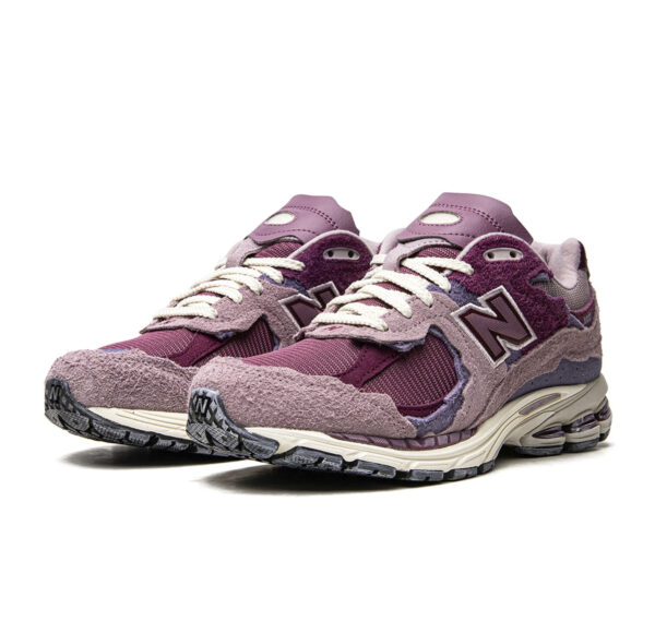 New Balance 2002R “Protection Pack Pink”