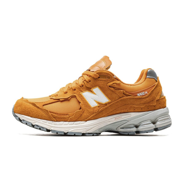 New Balance 2002R “Protection Pack Vintage Orange”