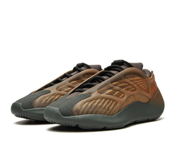 Yeezy 700 V3 “Copper Fade”