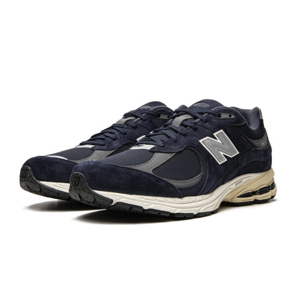 New Balance 2002R “Eclipse Navy”