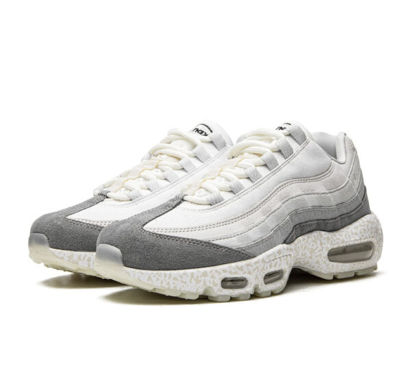 Nike Air Max 95 “Light Bone GID”