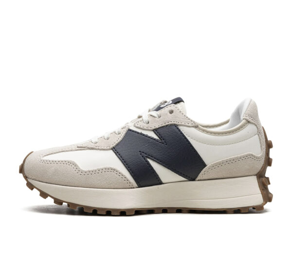 New Balance 327 “Moonbeam Oak Leaf Green”