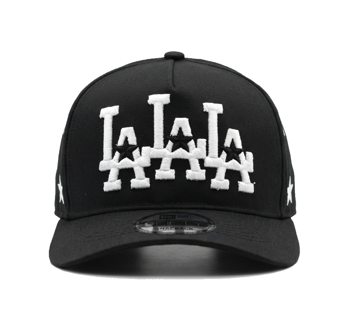 LA EMBROIDERED LOGO – BLACK & WHITE