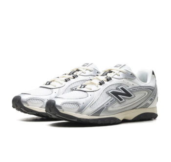 New Balance 204L “Silver Metallic Black”