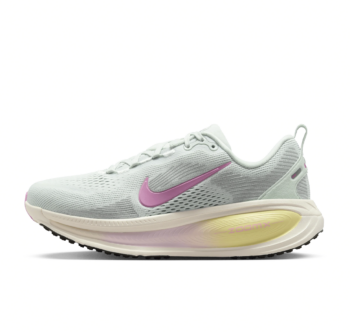 Nike Vomero 18 “Barely Green Pale”